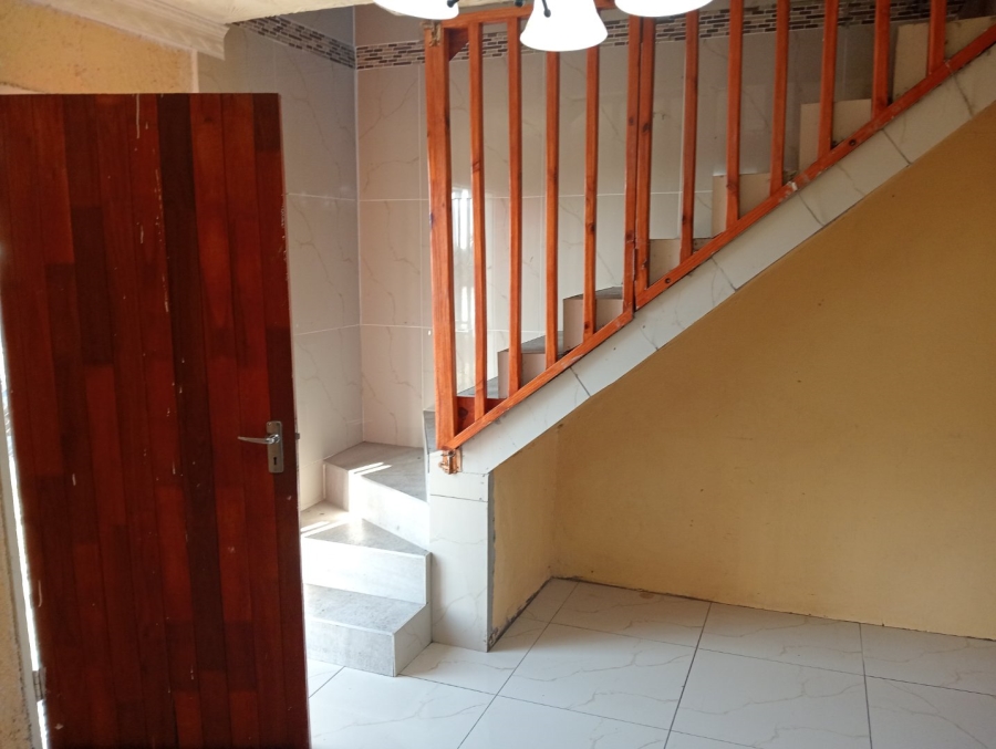 2 Bedroom Property for Sale in Delft Western Cape